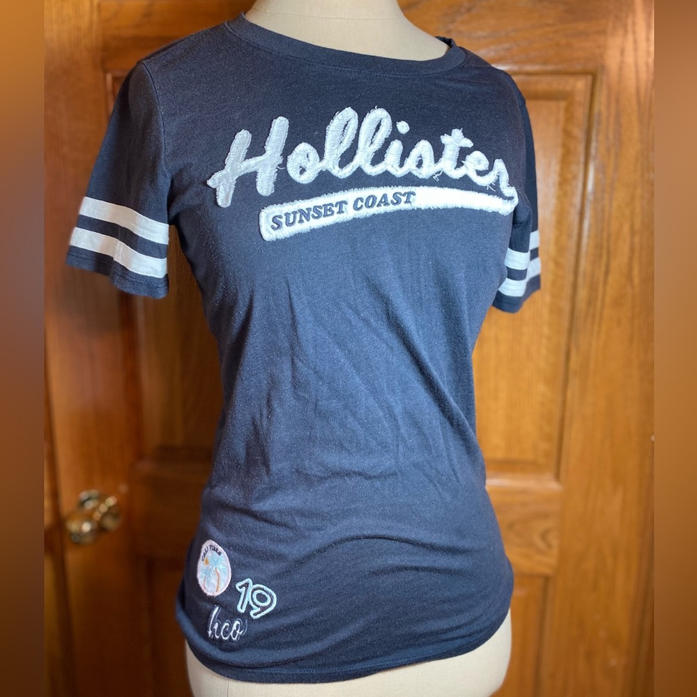 Hollister Sunset Coast Tee